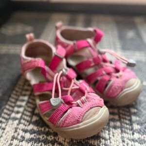 Vibrant Pink Kids Sandals